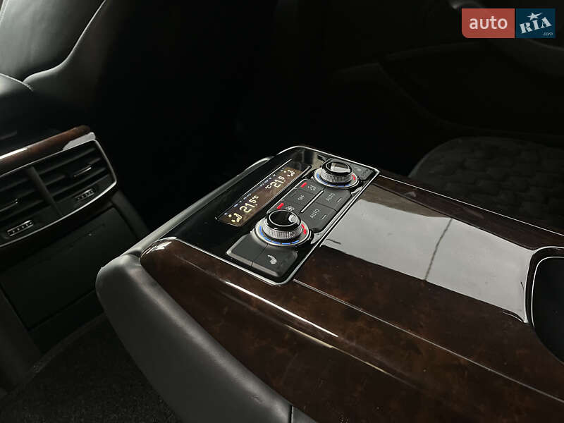 Седан Audi A8 2017 в Білій Церкві