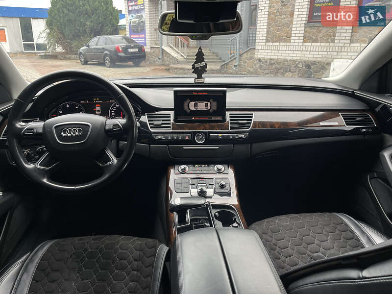 Седан Audi A8 2017 в Білій Церкві