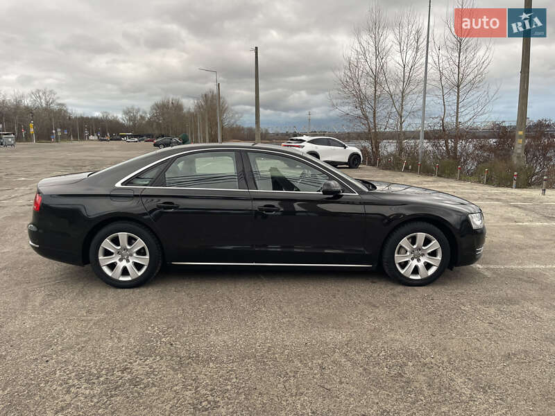 Седан Audi A8 2013 в Киеве