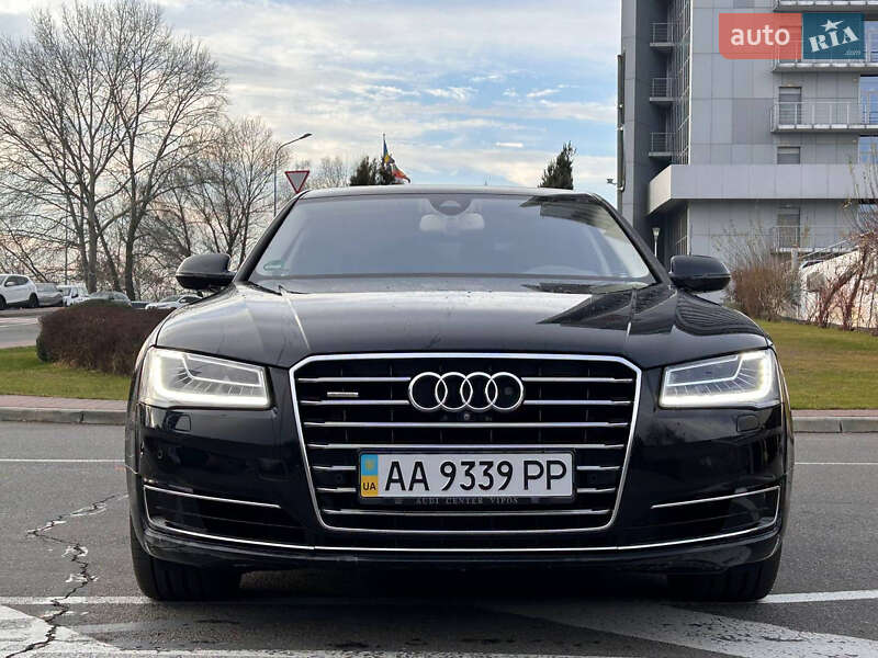 Седан Audi A8 2013 в Киеве