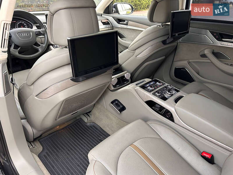Седан Audi A8 2013 в Киеве