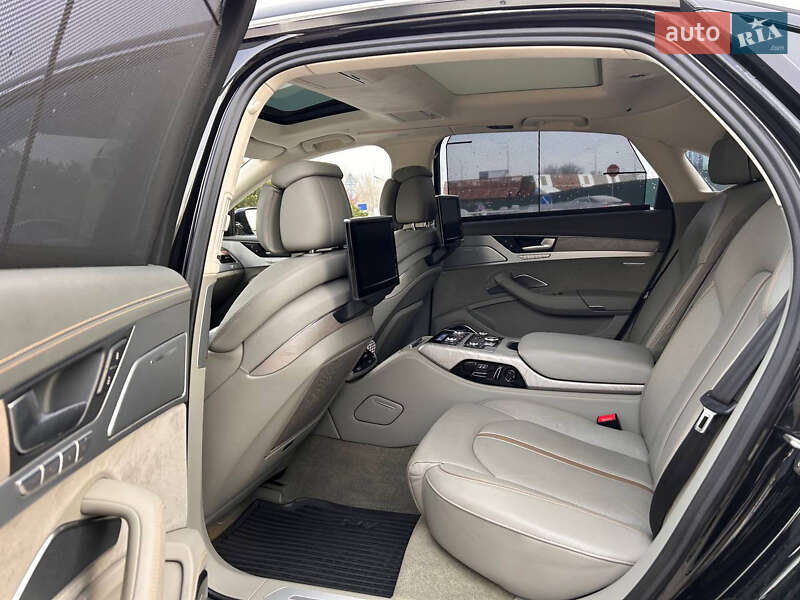 Седан Audi A8 2013 в Киеве