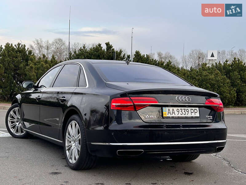 Седан Audi A8 2013 в Киеве