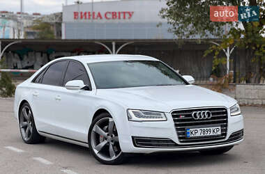 Седан Audi A8 2014 в Днепре