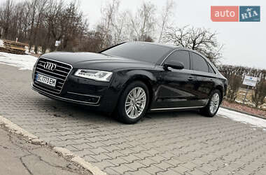 Седан Audi A8 2014 в Львове