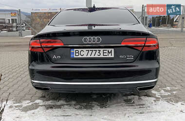 Седан Audi A8 2014 в Львове
