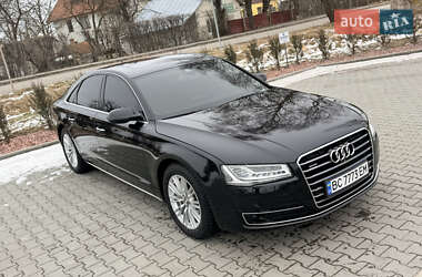Седан Audi A8 2014 в Львове