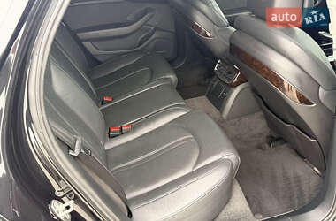 Седан Audi A8 2014 в Львове