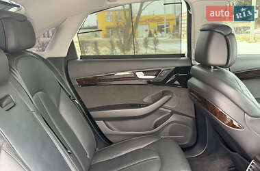 Седан Audi A8 2014 в Львове