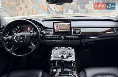 Седан Audi A8 2014 в Львове