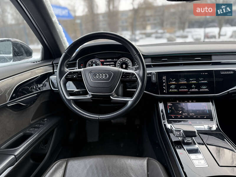Седан Audi A8 2020 в Вінниці