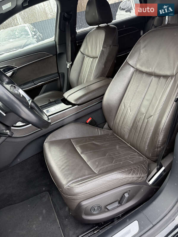 Седан Audi A8 2020 в Вінниці