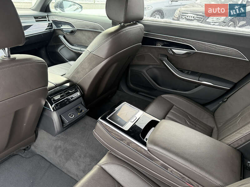 Седан Audi A8 2020 в Вінниці