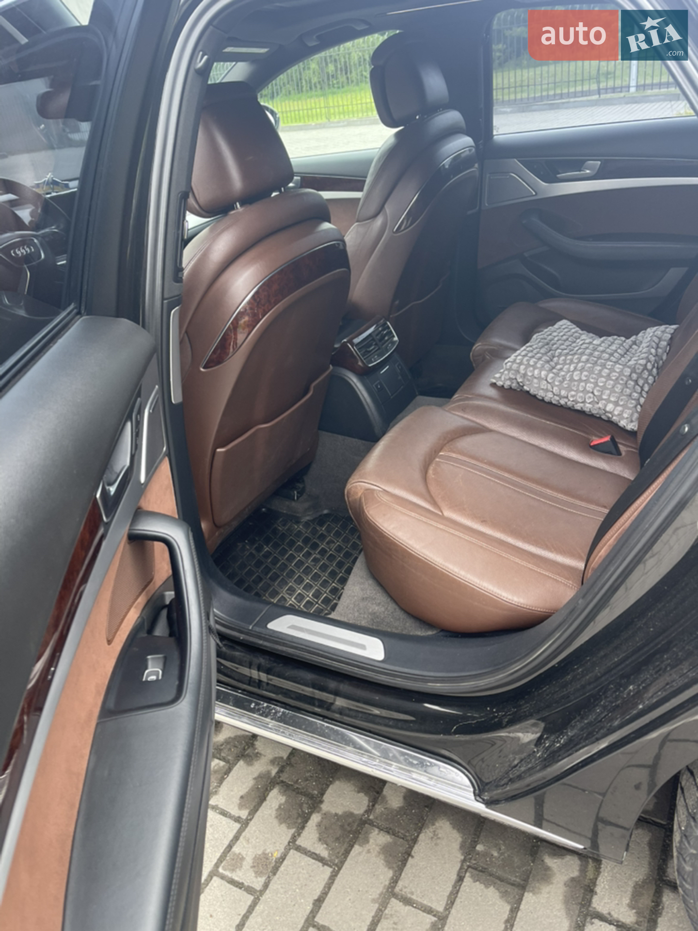 2011 Audi A8 - мініатюра 9