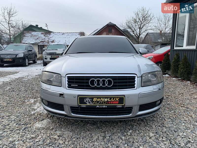 Седан Audi A8 2003 в Коломые