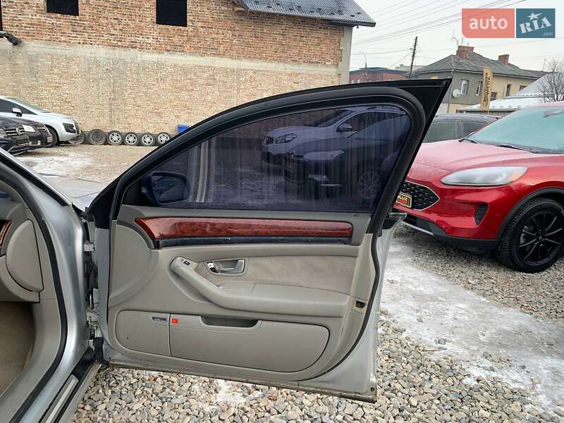 Седан Audi A8 2003 в Коломые