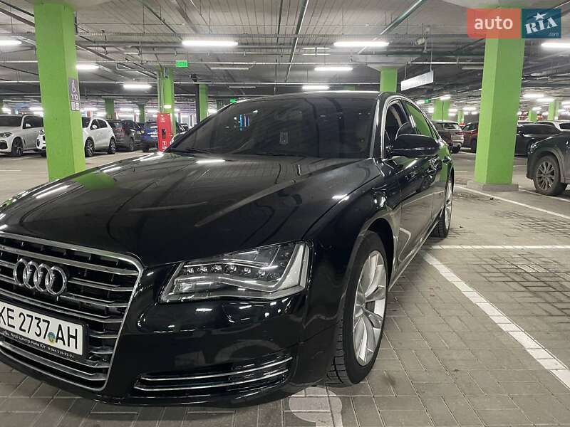 Седан Audi A8 2011 в Киеве