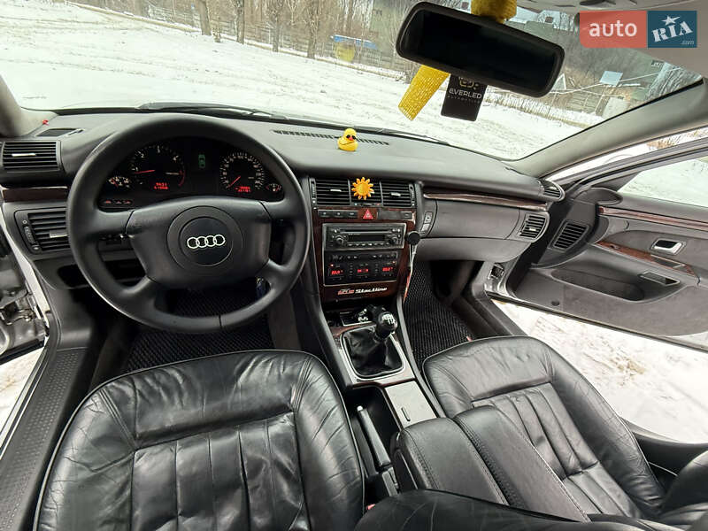 Седан Audi A8 1999 в Фастове