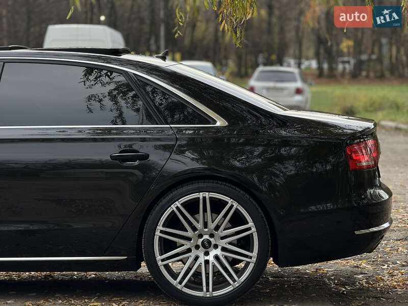 Седан Audi A8 2011 в Буковеле фото 19 Седан Audi A8 2011 в Буковеле