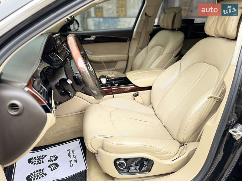 Седан Audi A8 2011 в Буковеле фото 29 Седан Audi A8 2011 в Буковеле