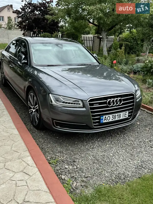 Audi A8 2014