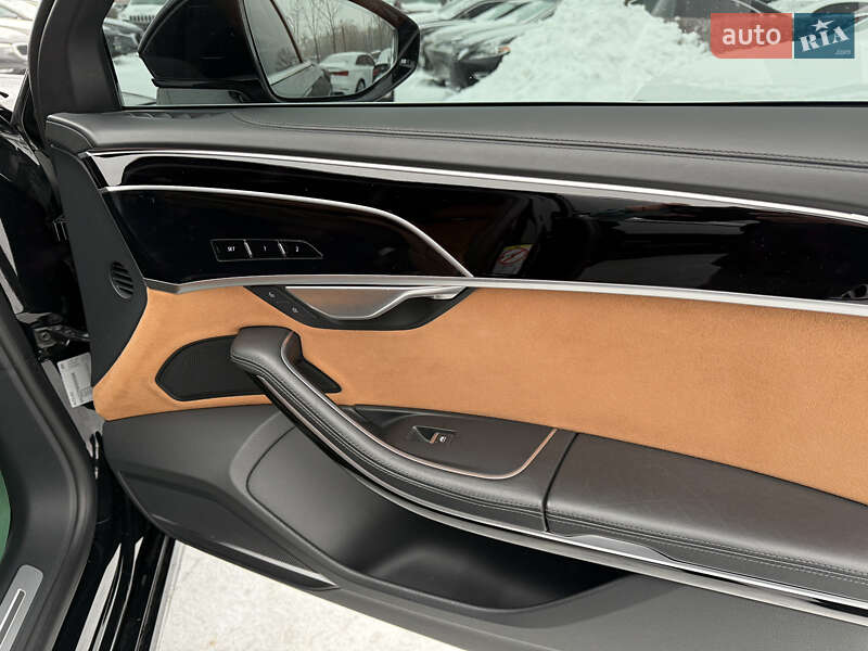 Седан Audi A8 2022 в Киеве фото 36 Седан Audi A8 2022 в Киеве