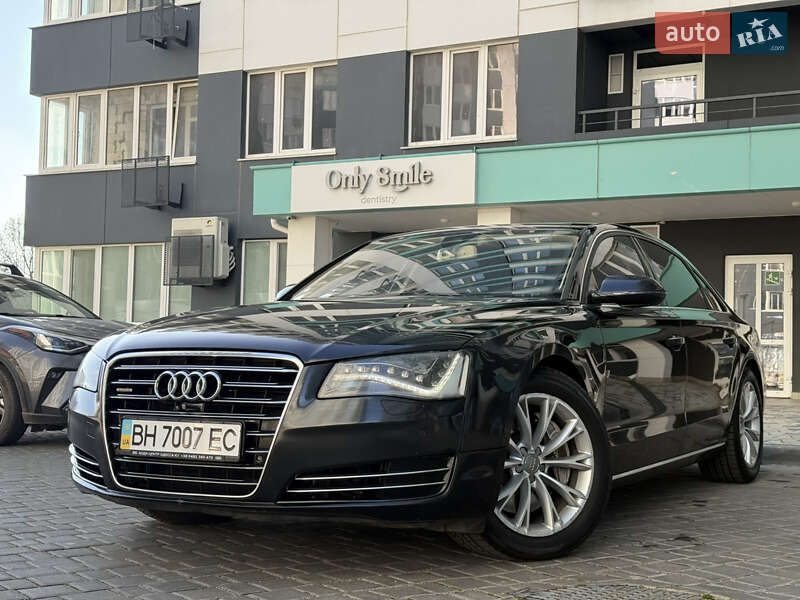 Седан Audi A8 2012 в Одессе