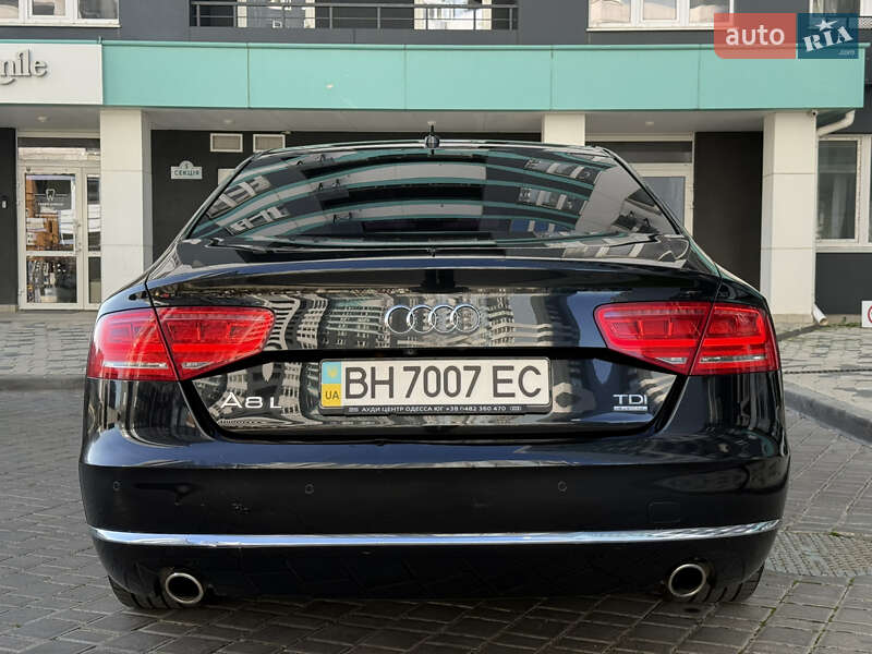 Седан Audi A8 2012 в Одессе