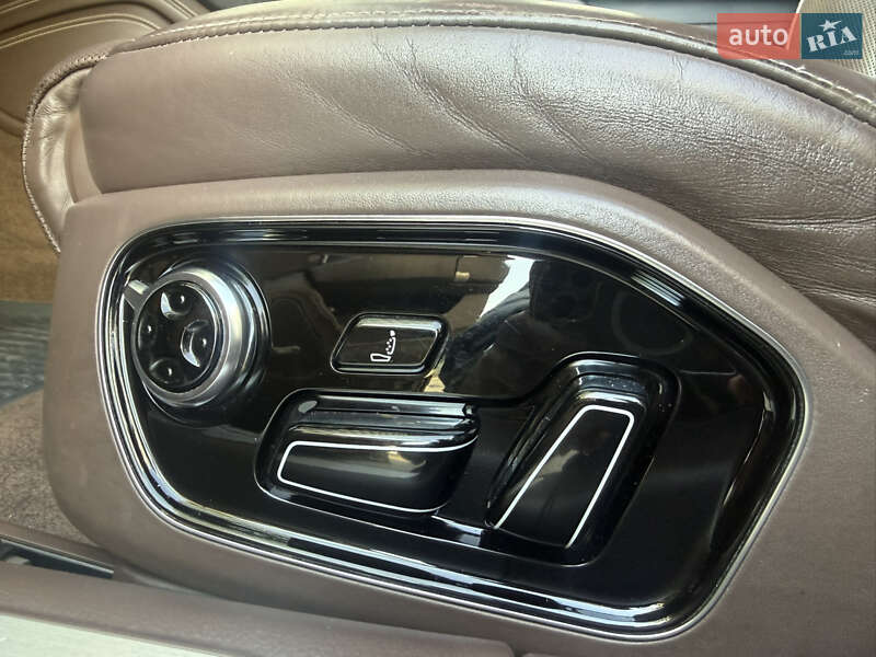 Седан Audi A8 2012 в Одессе