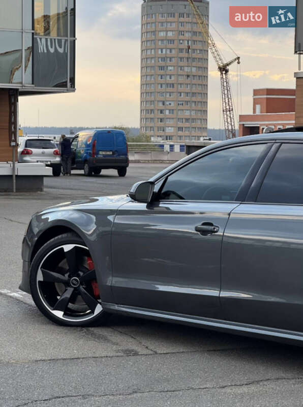Седан Audi A8 2016 в Запорожье