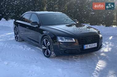 Седан Audi A8 2015 в Умані