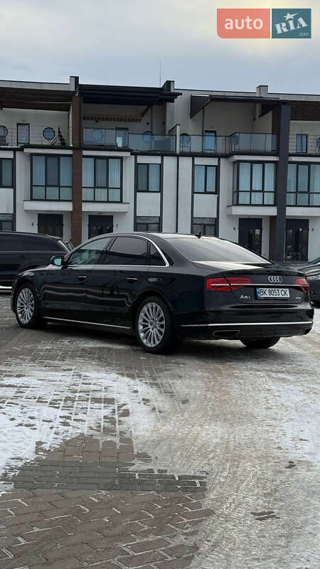 Седан Audi A8 2016 в Ровно