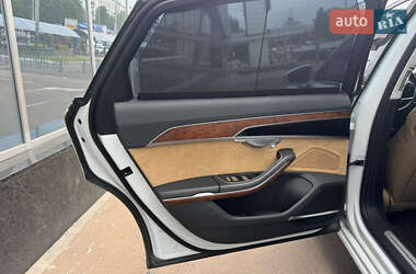 Седан Audi A8 2018 в Киеве