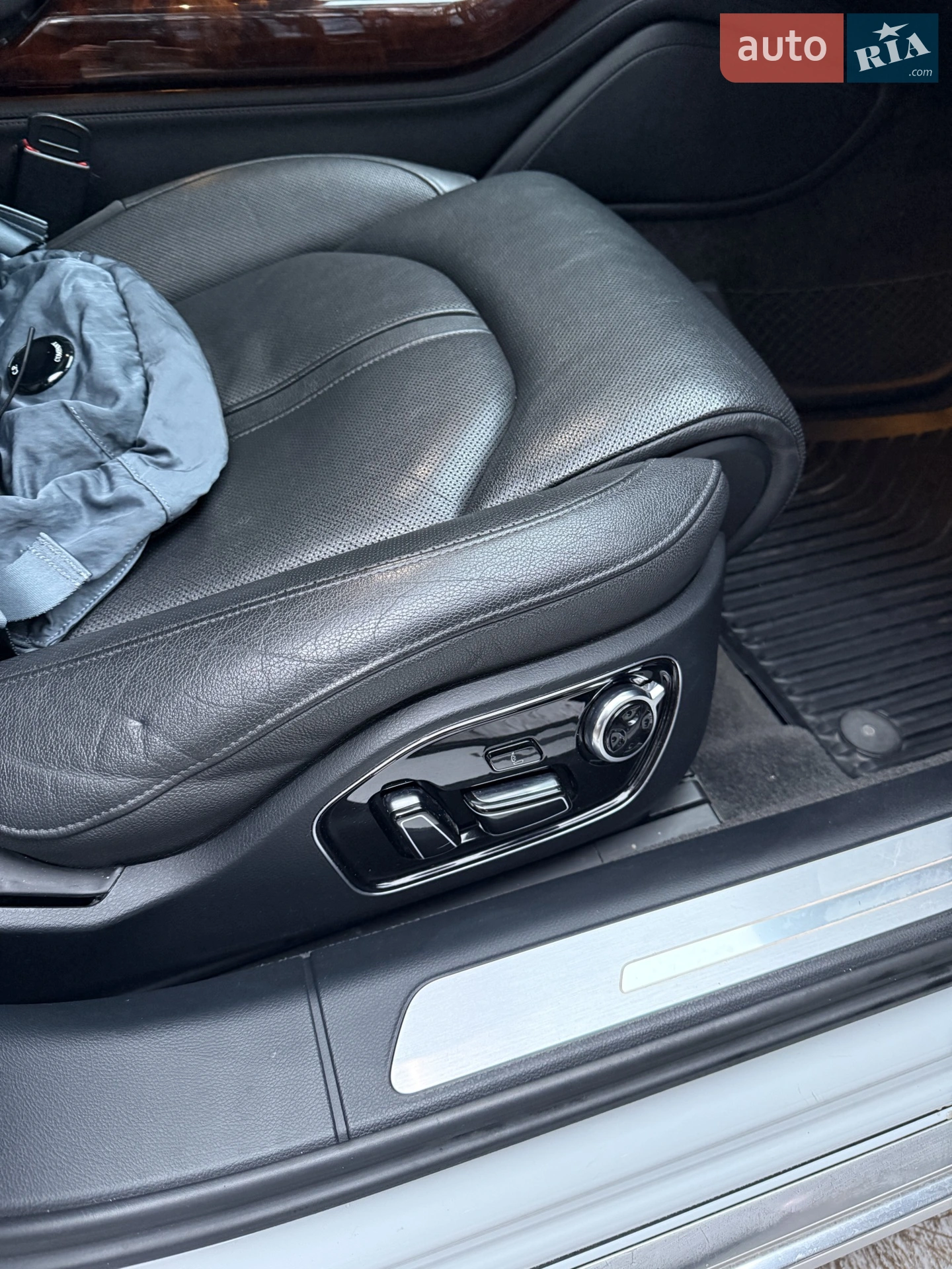 2013 Audi A8 - мініатюра 16
