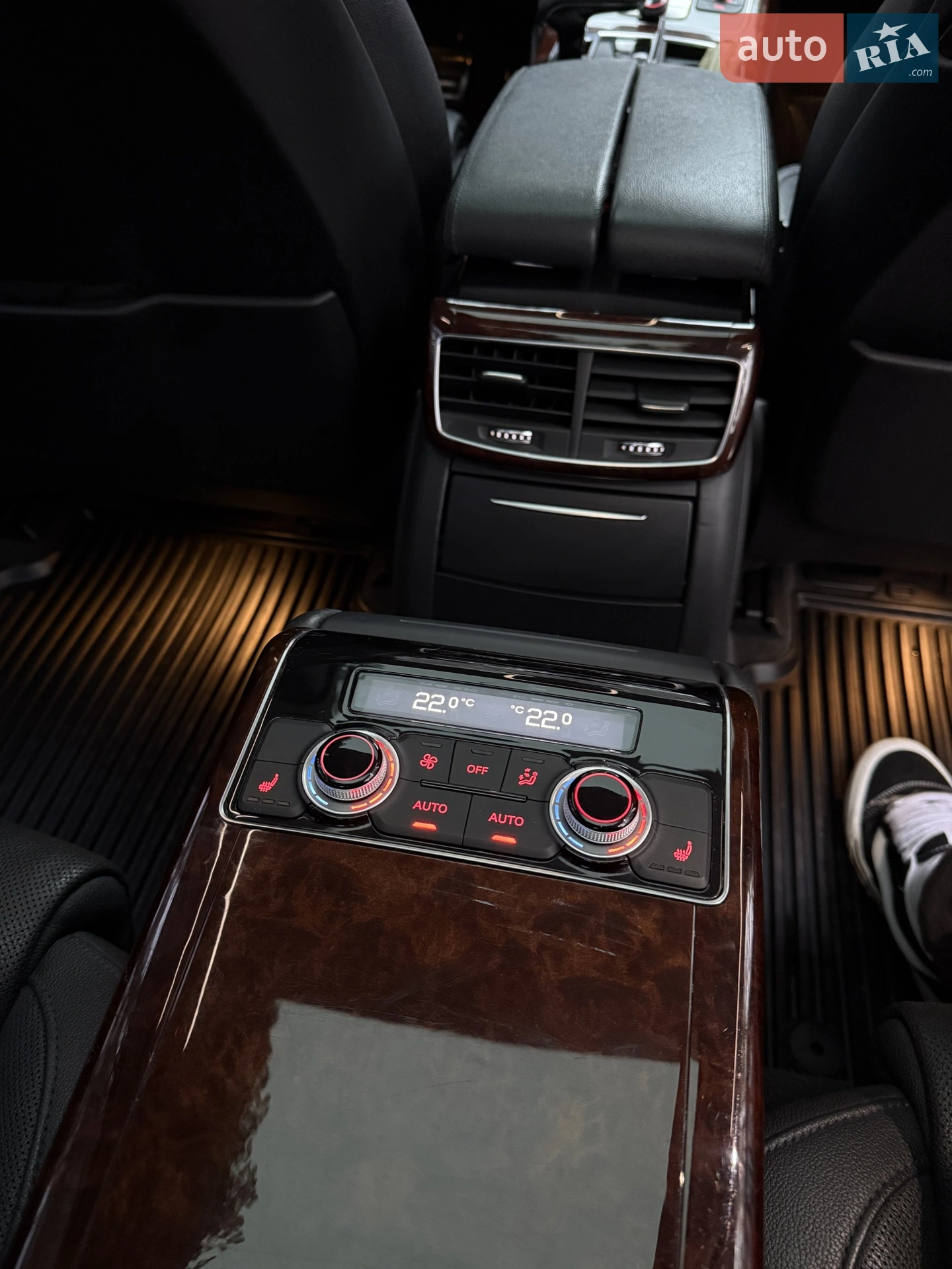 2013 Audi A8 - мініатюра 20