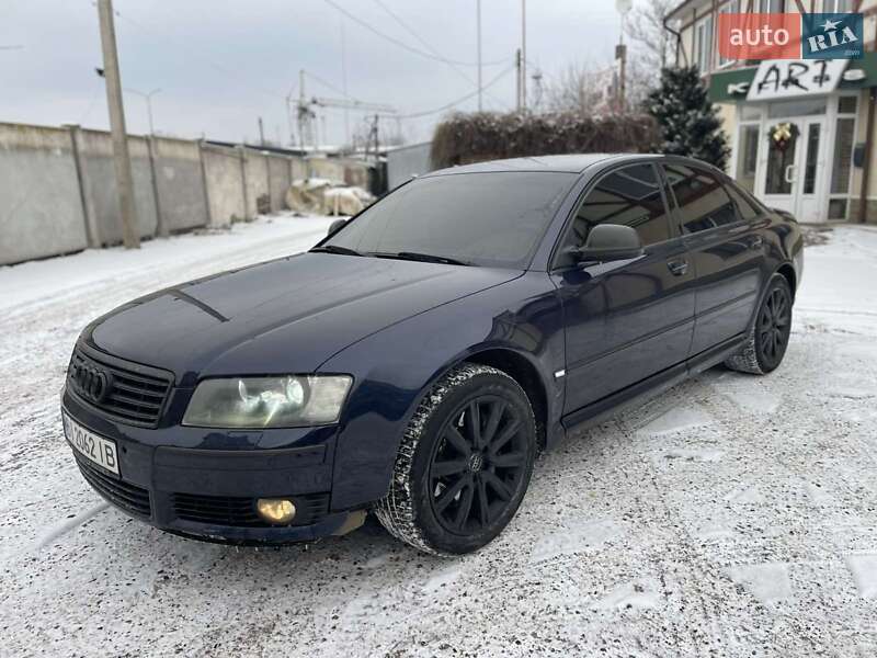 Седан Audi A8 2004 в Полтаве