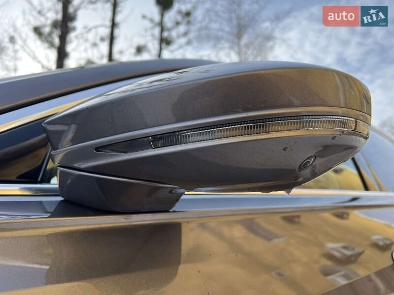 Седан Audi A8 2019 в Львове