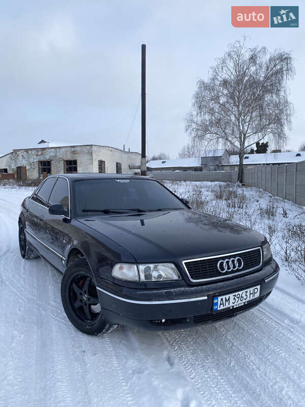 Audi A8 1996