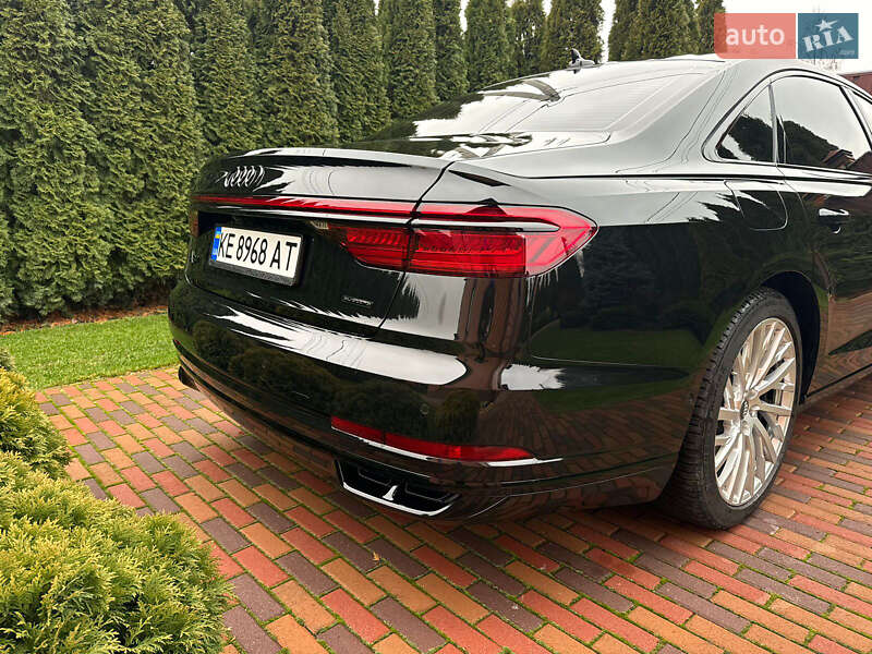 Седан Audi A8 2021 в Днепре