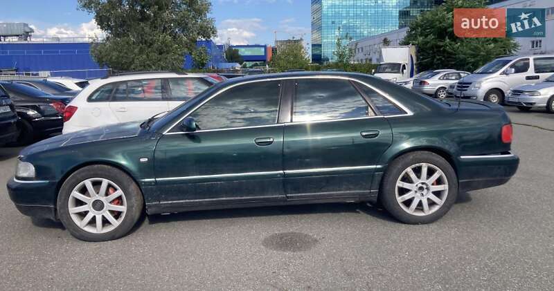 Audi A8 2000