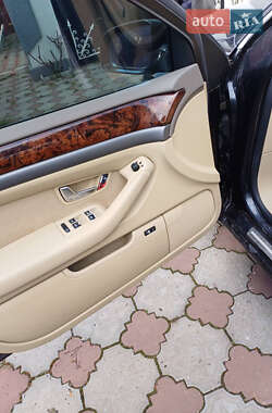 Седан Audi A8 2005 в Днепре