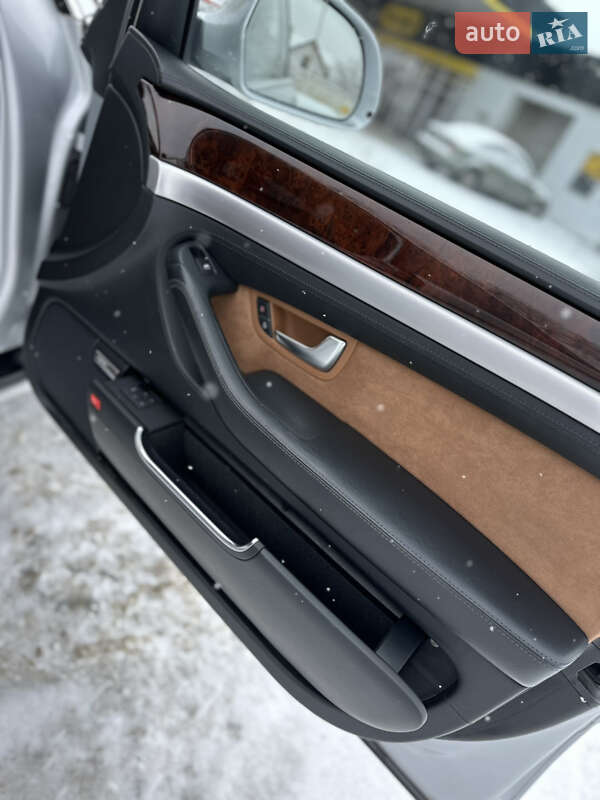 Седан Audi A8 2007 в Василькові