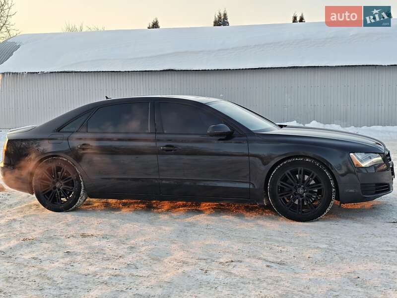 Седан Audi A8 2013 в Житомире