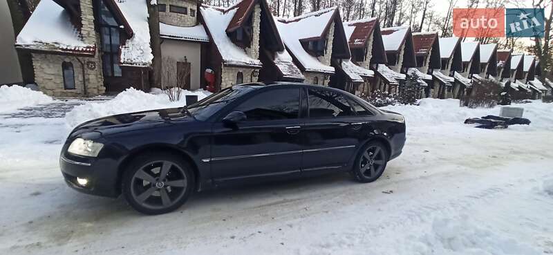 Седан Audi A8 2004 в Львове