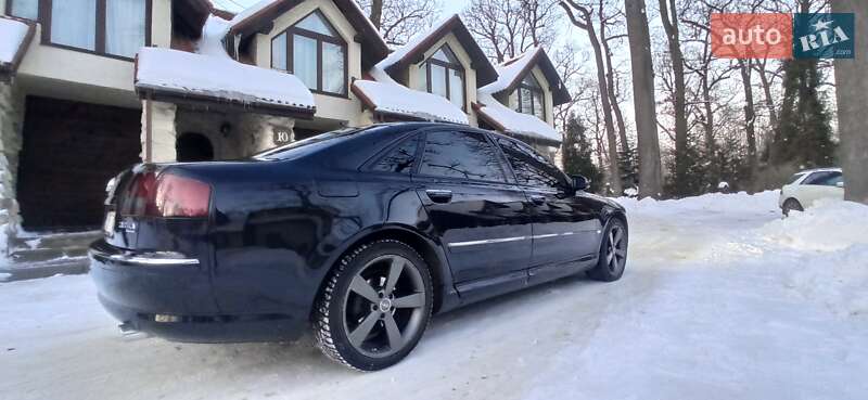 Седан Audi A8 2004 в Львове