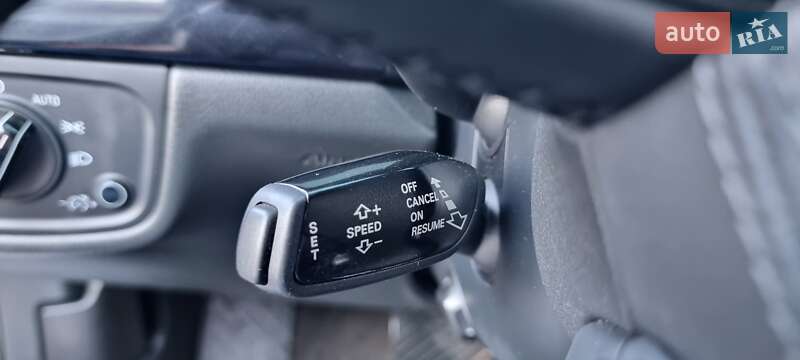 Седан Audi A8 2014 в Кривому Розі