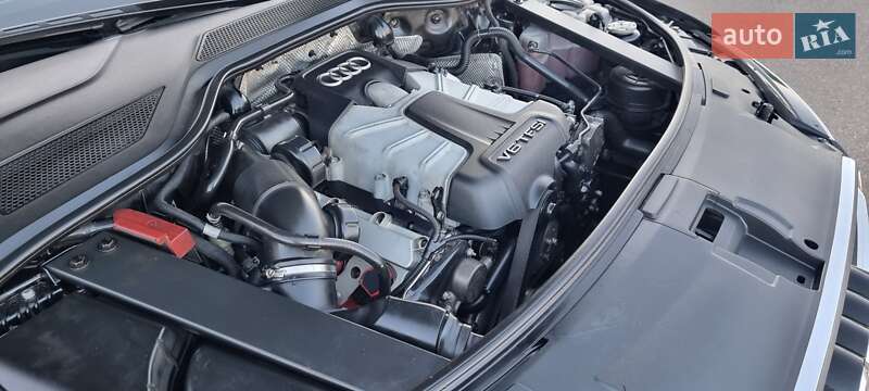 Седан Audi A8 2014 в Кривому Розі