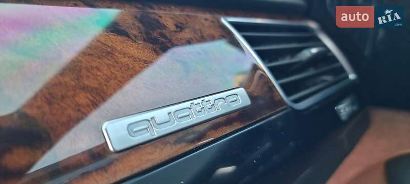 Седан Audi A8 2014 в Кривому Розі