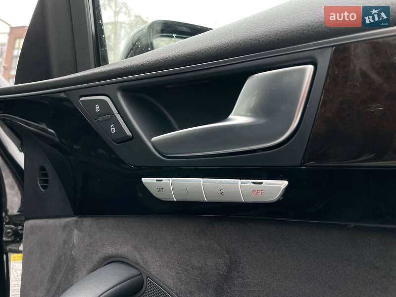 Седан Audi A8 2016 в Киеве фото 33 Седан Audi A8 2016 в Киеве