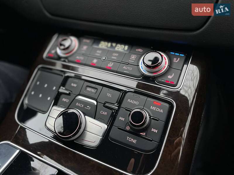 Седан Audi A8 2016 в Киеве фото 27 Седан Audi A8 2016 в Киеве